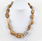 17.5 inches agate necklace with moonlight clasp