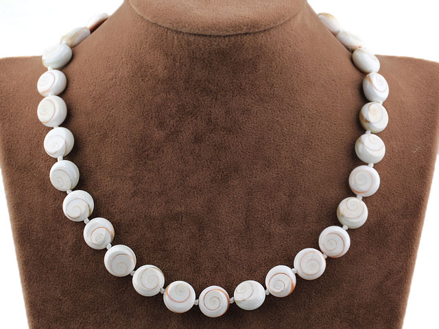 Single Strand Flat Round Shape Sun Shellfish Necklace