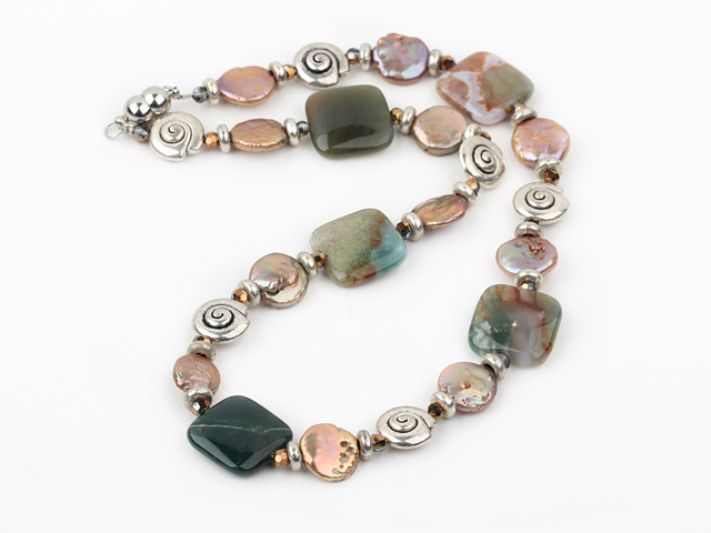17 inches crystal and cpin pearl and green jade necklace
