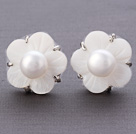 Charming Natural White Freshwater Pearl And Shell Flower Ear Studs For Women