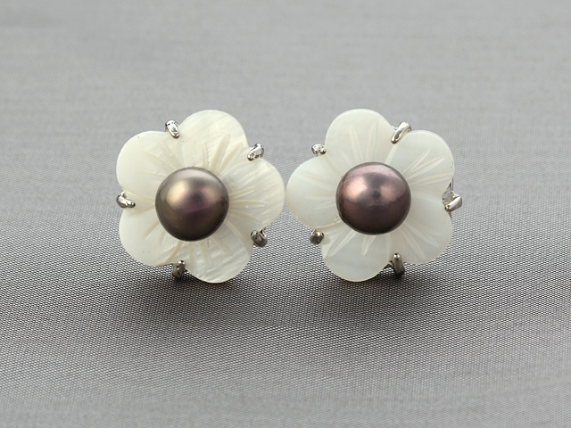 Charming Natural Purple Freshwater Pearl And White Shell Flower Ear Studs For Women