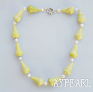 17.5 inches pearl and lemon jade necklace with moonlight clasp