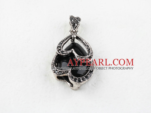 vintage-like engraved alloy jewelry immitation blue drop gemstone pendant 