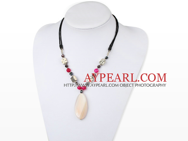black pearl and pink agate necklace with extendable chain