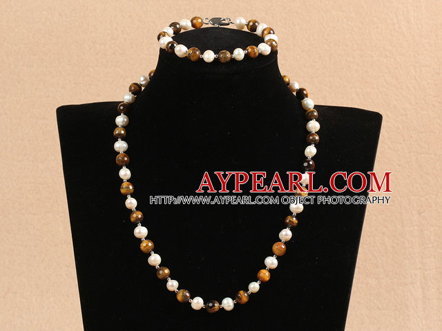 Grasiøs 7-8mm Natural White Ferskvann Pearl Tiger Eye Stone perler part Jewelry Set (halskjede og armbånd)