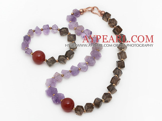 Einfallswinkel Amethyst und Rauchquarz und Karneol Set (Halskette und Armband Matched)