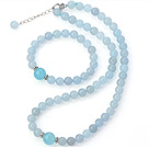 Trevlig Natural Round Blue Jade pärlstav halsband med matchande Elastic Armband Smycken Set