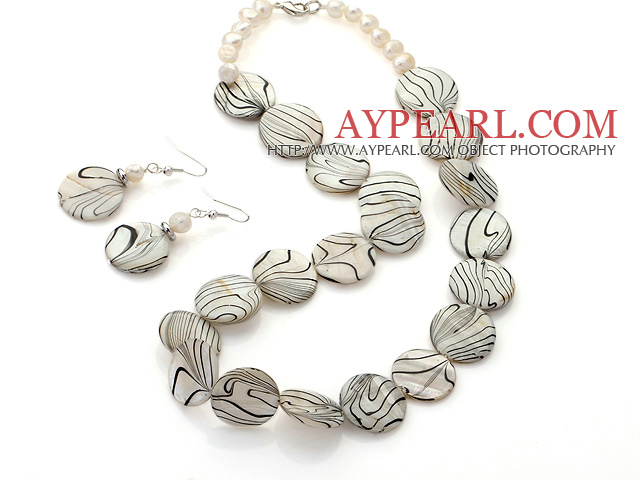 Fashion White Series Freshwater Pearl And Round Disc Painted Shell Sets (Necklace With Matched Earrings)