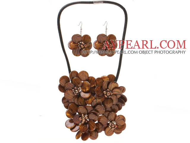 Fashion Natural Brown Series Shell Pearl Flower Sets (Black Leather Necklace With Matched Earrings)