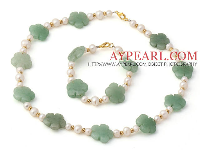 Nice Natural White Freshwater Pearl And Aventurine Flower Sets (Necklace With Matched Bracelet)