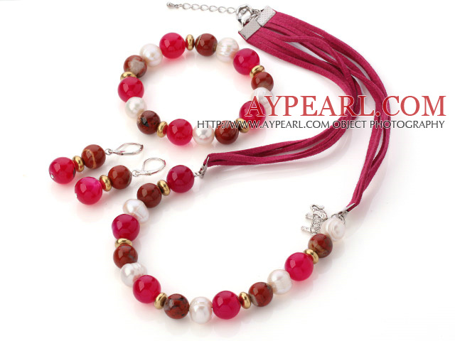 Fashion White Freshwater Pearl And Round Rose Agate Red Stone Sets (Necklace Bracelet With Matched Earrings)