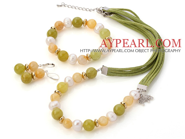 Fashion White Freshwater Pearl Round Yellow And South Korea Jade Sets (Necklace Bracelet With Matched Earrings)