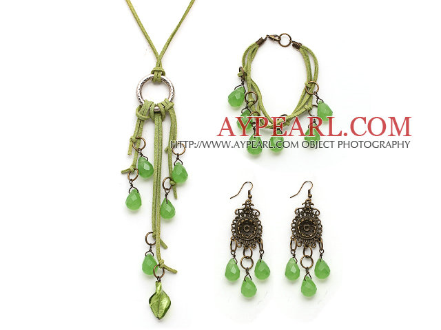 Drop Shape Green Jade Set ( Necklace Bracelet and Matched Earrings )