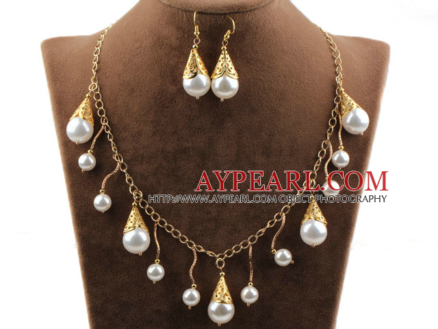 New Design Runde Sea Shell Perlen mit Metall-Kette Set (Halskette und Ohrringe Matched)