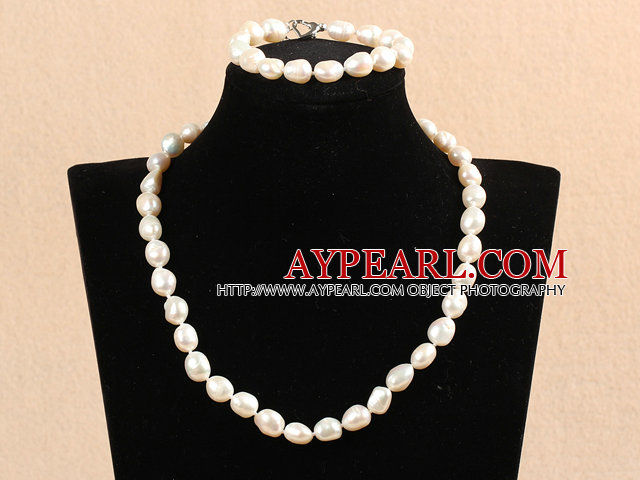 Mote Mor Gift 9-10mm Natural White Baroque Pearl smykker sett med hjerte Clasp (halskjede og armbånd)