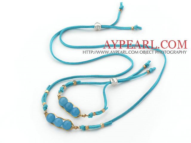 Blue Series Wire Wrapped Blue Jade Pea Pendant Set med blått skinn (Halsband och matchade Armband)