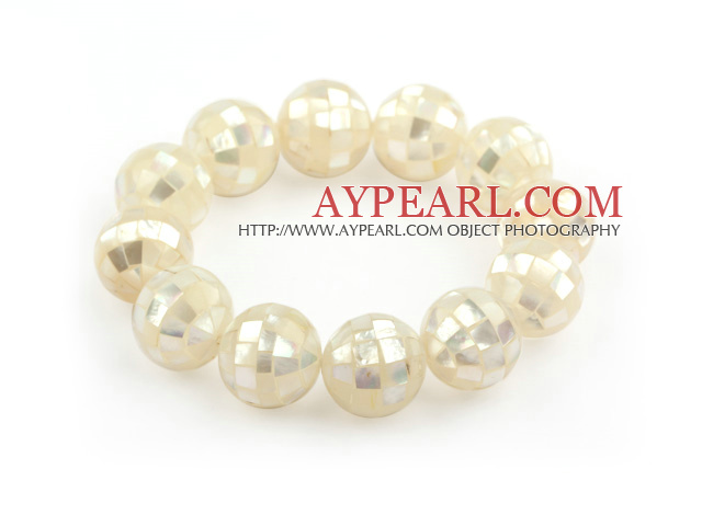 Big Style de 16mm White Shell mosaïque perlée Bracelet Bracelet extensible