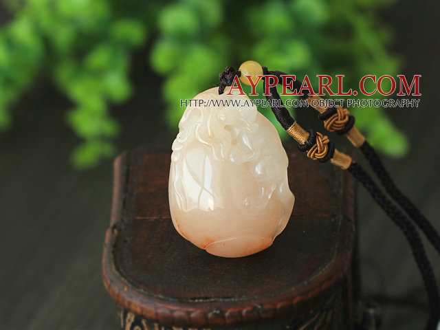 China Style A Grade Huanglong Jade Animal Shape Pendant med Brown tråd