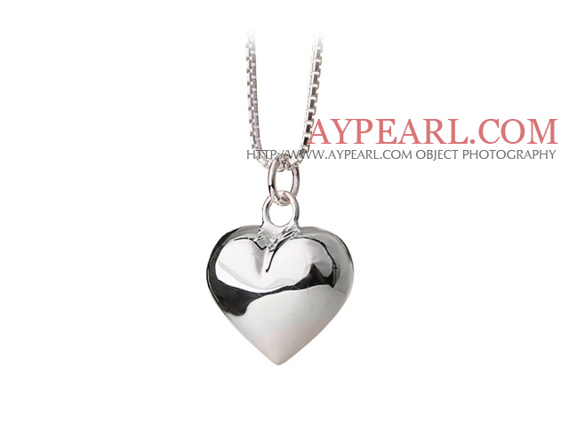 Fashion Style 925 Sterling Silver Hjärta Shape Pendant Halsband
