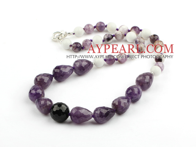 Faceted Amethyst and White Sea Shell und schwarz Achat Halskette