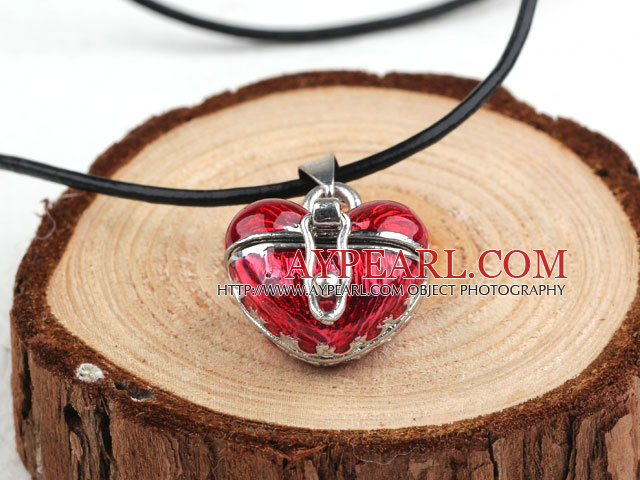 Fashion Style Red Color Heart Shape Wish Box Metal Pendant Necklace with Leather Thread