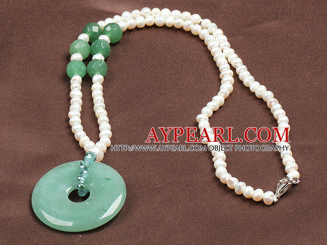 Fashion Nautral White Freshwater Pearl Donut Shape Aventurine Pendant Necklace