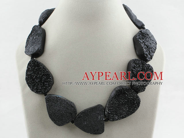 Big Forme irrégulière style cristallisé agate noire Collier (La pierre ne peut être exécuté)