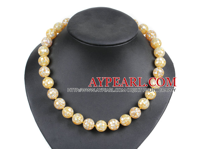 Sjarmerende stil Stikking Pretty 16mm Yellow Round Shell perler choker kjede med Moonlight Clasp