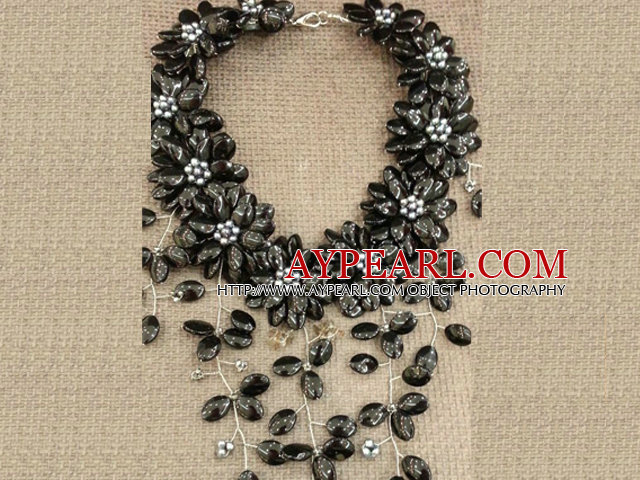Elégant et Big White Style Biwa Pearl et Crystal Clear and White Shell Flower Parti collier
