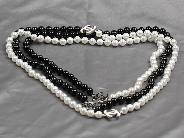 Long Style 8mm Black and White Color Sea Shell Beaded Necklace