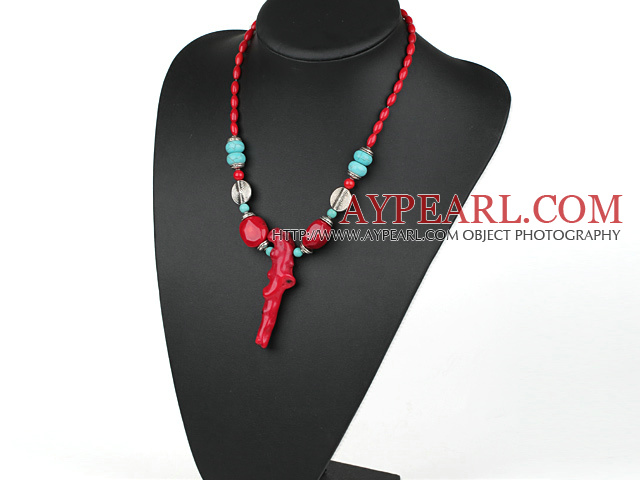 Elegant Style Assorted Red Coral ja Turkoosi kaulakoru Branch Shape Red Coral Riipus