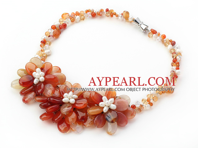 Ny stil Natural Color Agate og White Pearl Crystal Flower halskjede