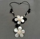 Beautiful Natural White Freshwater Pearl Shell Flower Party Necklace
