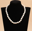 Wholesale Best Mother Gift Graceful 10-11mm Natural White Rice Pearl Party Necklace With Heart Clasp