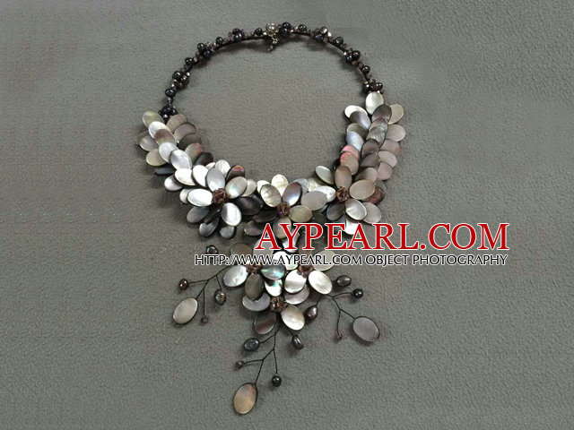 Modèle blanc et gris cristal simple et perles d'eau douce Collier avec pendentif Dark Brown Leather