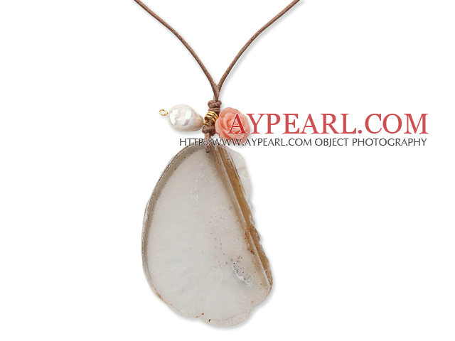 Simplu stilul natural alb Agate Slice colier pandantiv cu piele maro