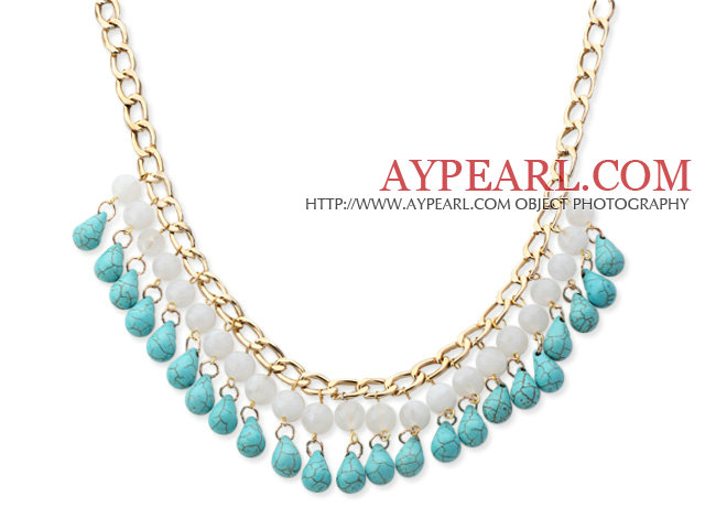 Fashion Style Goutte Turquoise et blanc acrylique Tassel Necklece avec Golden chaîne en métal de couleur