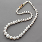 Wholesale Classic Design Round White Freshwater Pearl Graduated Beaded Necklace with Gold Plated Clasp