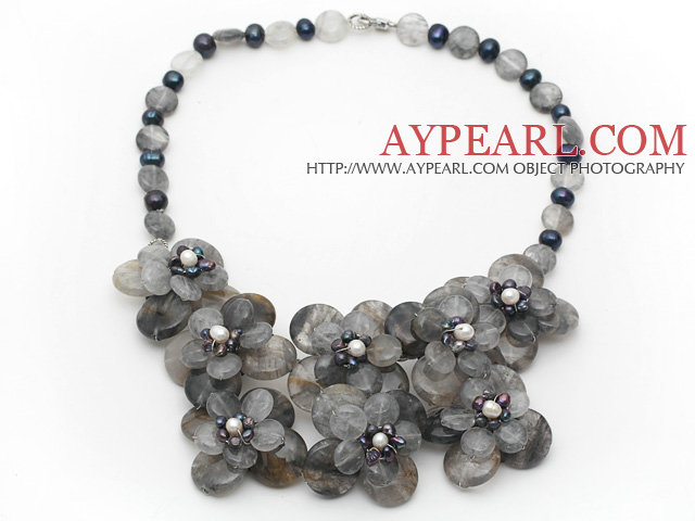 Série en cristal gris fumé et d'eau douce Black Pearl collier de fleur