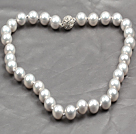 Fashion Single Strand 12Mm Grey Round Seashell Beads Necklace With Rhinestone Magnetic Clasp