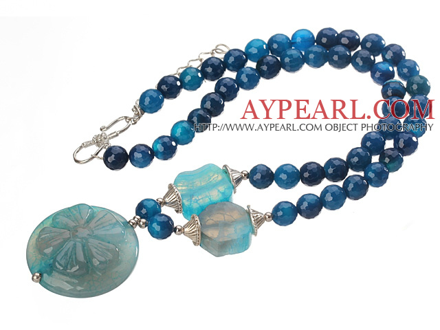 Nice Στρογγυλή Πολύπλευρη Μπλε Agate Beaded Strand και Big Agate λουλούδι κρεμαστό Ρυθμιζόμενη κολιέ