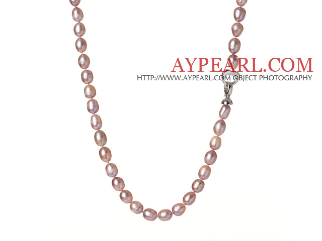 Enkeltrom Classic Strand 9 - 10mm Natural Purple Rice Shape Ferskvann Pearl Necklace