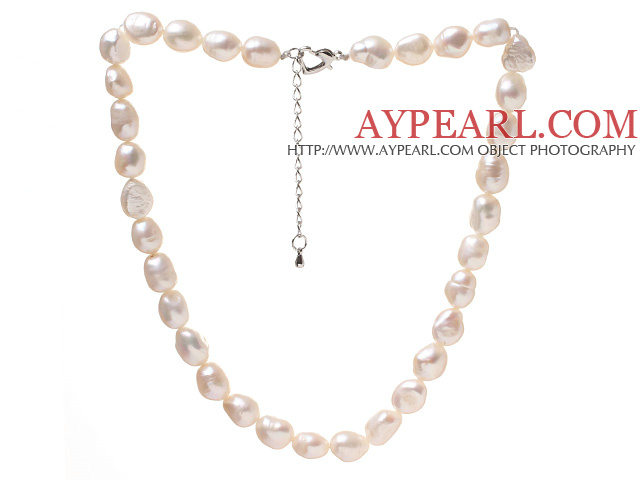 Mode Single Strand 9 - 10mm Natural White Baroque Freshwater Pearl pärlstav Halsband med hjärta Lås ( No Box )