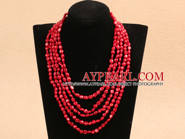 Fashion Multi Strands 8 - 9mm Uregelmessig Shape Red Coral Beaded kjede med Multi - Row magnetisk lås