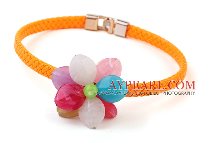 Härlig singel Färgglada akryl blomma Choker halsband med orange läder