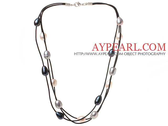 Mode Multi Strand Multi Color 10 -11mm natürliche Frischwasserperlen -Halskette mit schwarzen Leder