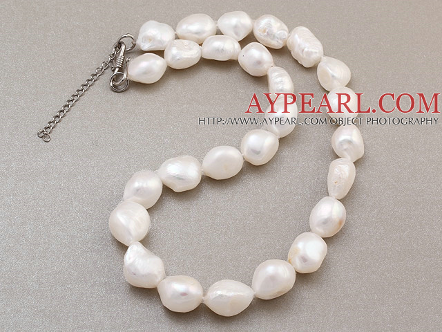 Beau collier de perle simple brin Natural White Baroque Avec noué S fermoir