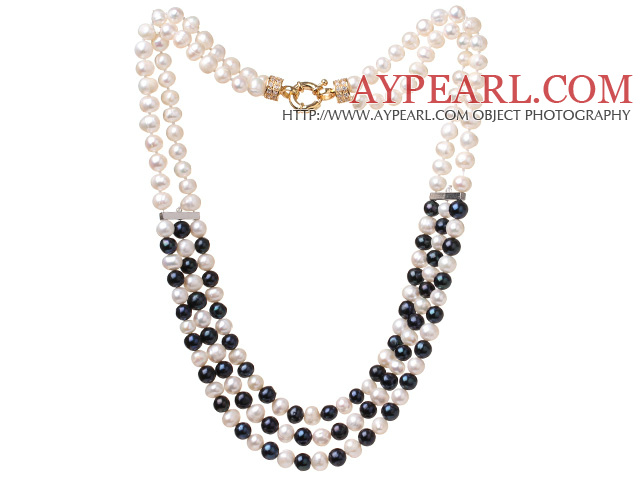 Fashion Multi Strands Natural 7 - 8mm Black And White Ferskvann Pearl Necklace med gull Moonight Clasp