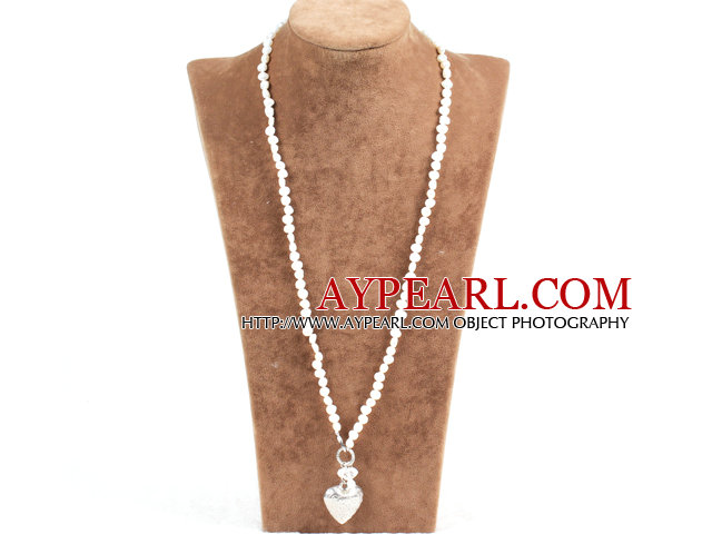 Simple Elegant Natural White Ferskvann Pearl hjerte anheng halskjede legert