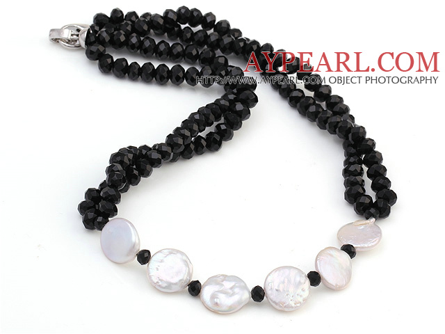 Nydelig Hvit Coin Pearl og fasettert svart Crystal String & Strand Necklace